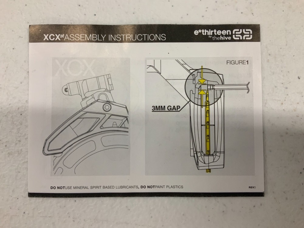 E-13 / the hive XCX high chain guide, black