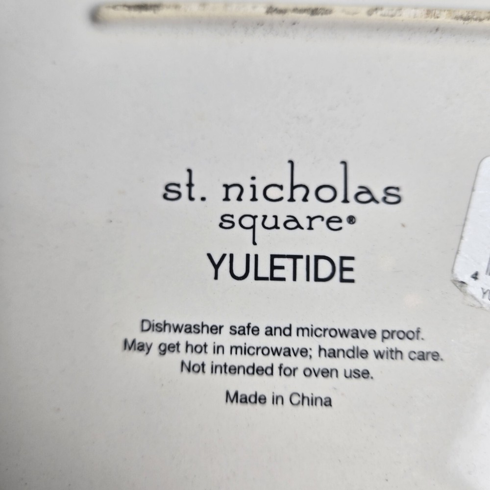 Yuletide Plate Embossed 3D Snowmen 10.5" Square Pre-owned