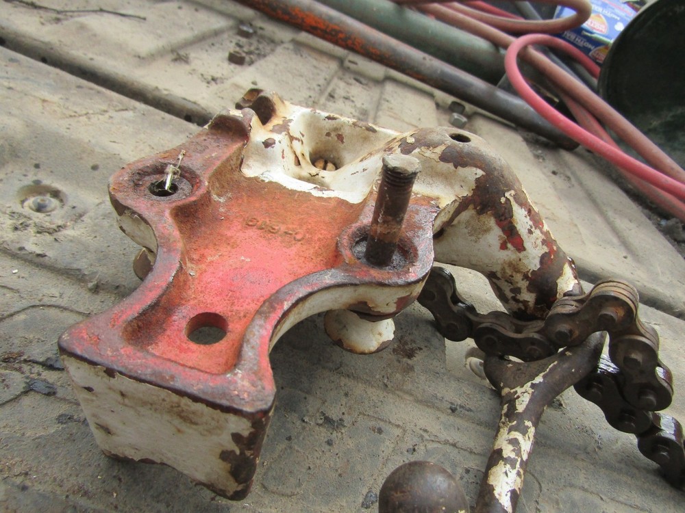 RIGID PIPE VISE bc210