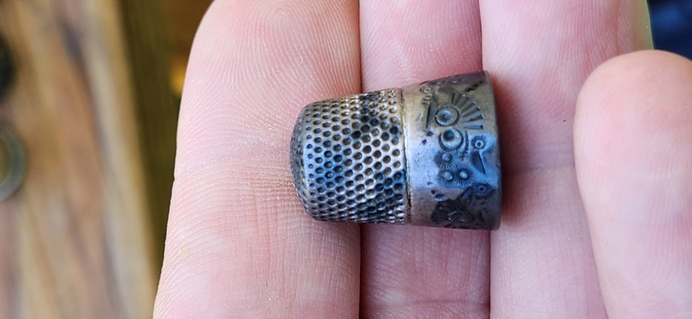 7 Thimble Lot 6 sterling Silver 1 Not Marked