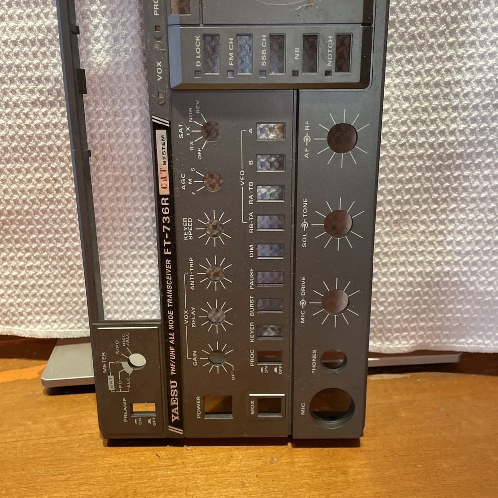 Yaesu FT-736R -FRONT PANEL
