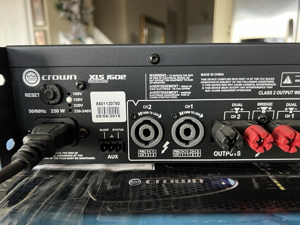 Crown XLS 1502 Power Amplifier – Excellent Condition – with Original Box