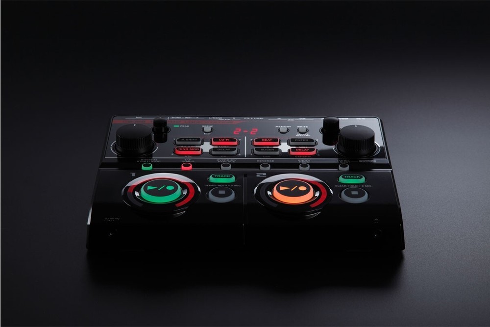 BOSS RC-202 Loop Station Compact DJ Looper Multi Effects RC202 New Unopened