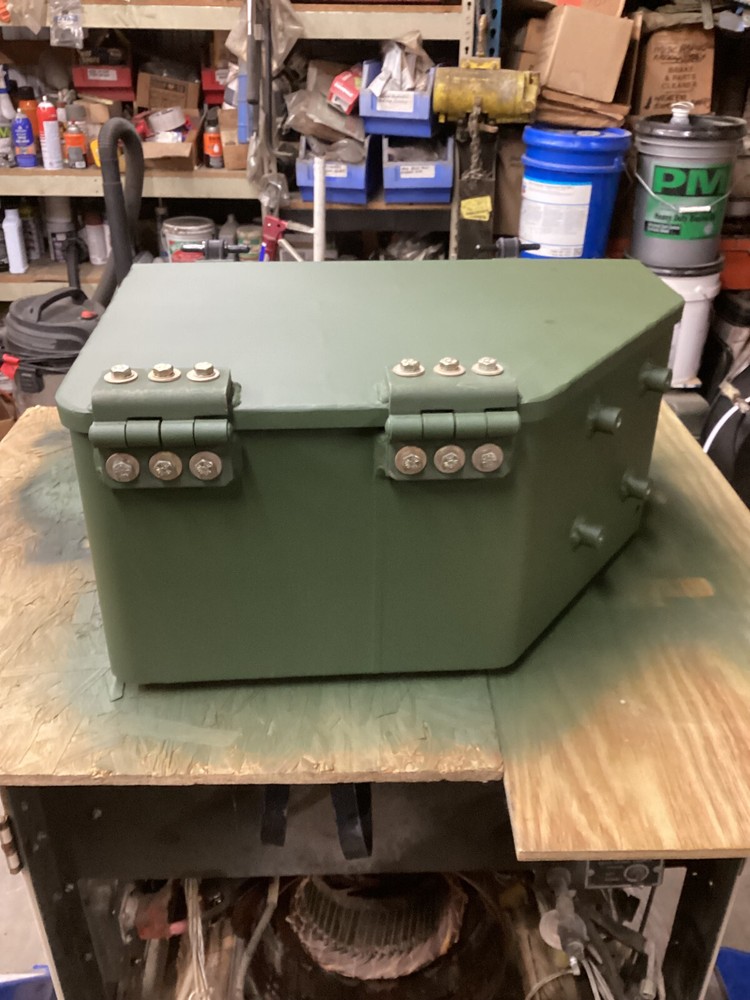 Storage box, rear /RH Bradley(BFVS) 2540-01-479-0396