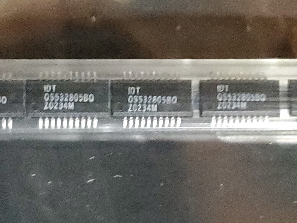 Integrated Device Tech IDTQS532805BQ IC - Clock Buffer/Driver