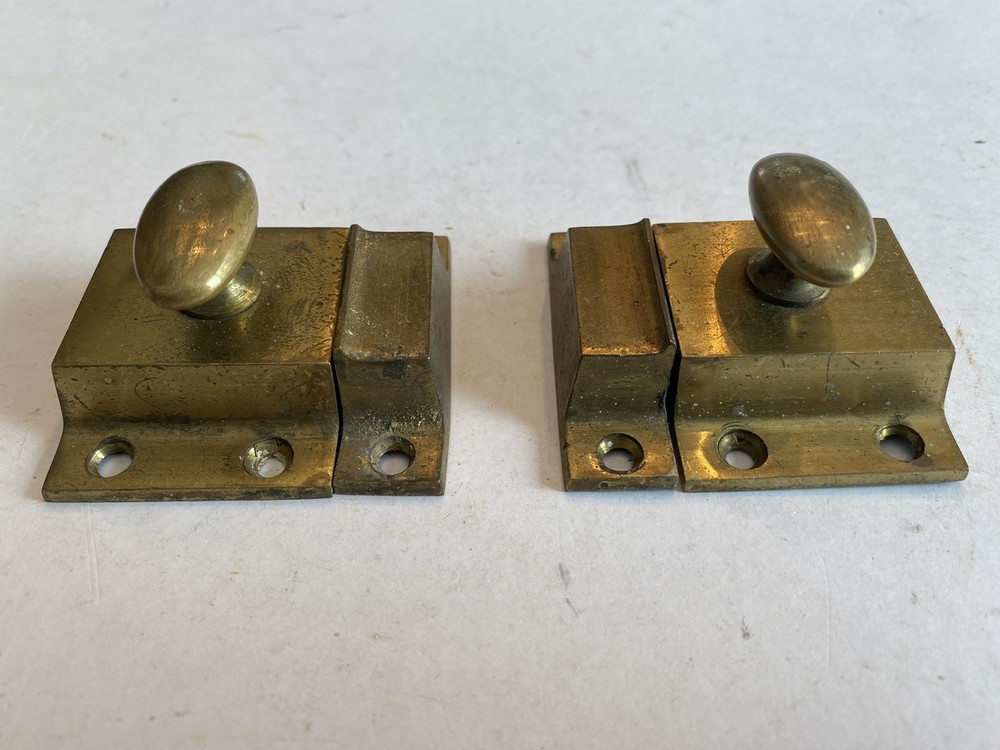 YALE Cupboard/ Cabinet Door Latches- Solid Brass w/ Keepers