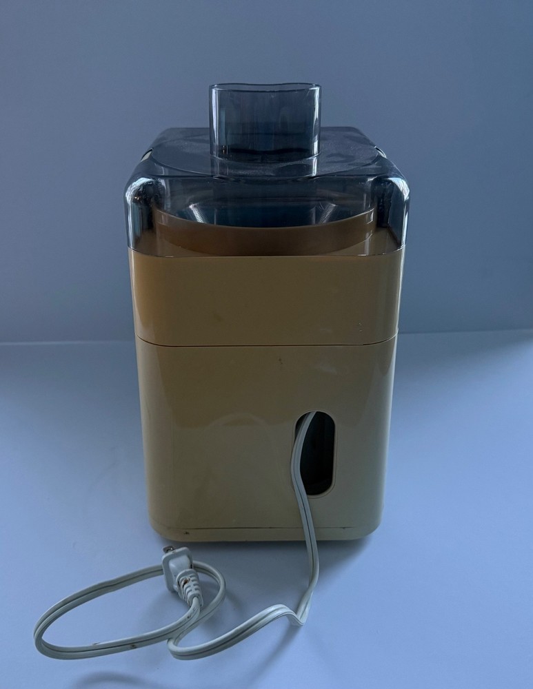 The Juice Machine by Mr. Coffee Works JEH 200
