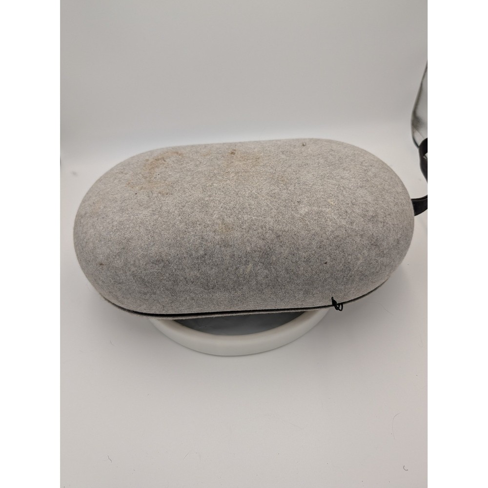 Meta Oculus Quest 2 Carrying Case Grey Felt VR Headset Controller Travel Bag