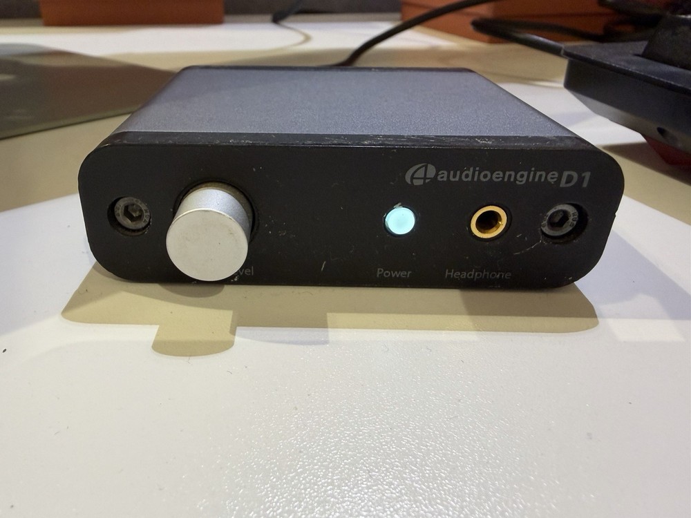 Audioengine D1 USB DAC Headphone Amplifier External Box Optical Input