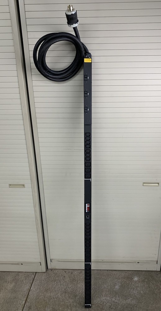 WrightLine 17110005 30-Plug Power Distribution Unit