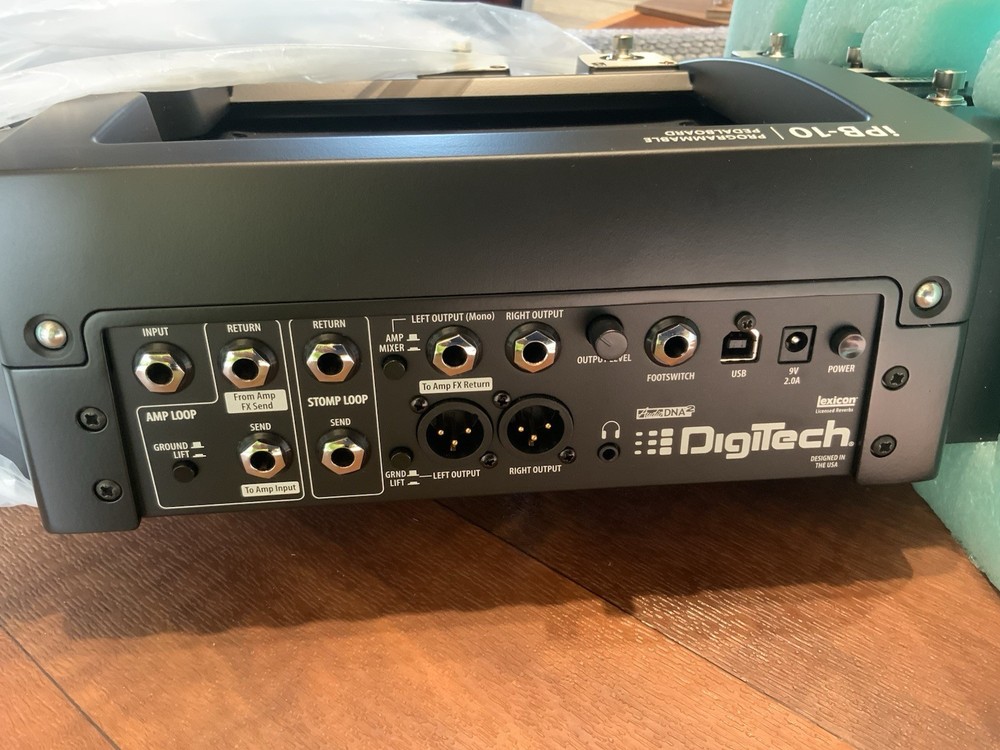 DigiTech iPB-10 PROGRAMMABLE PEDALBOARD For Guitars 20-0347-A