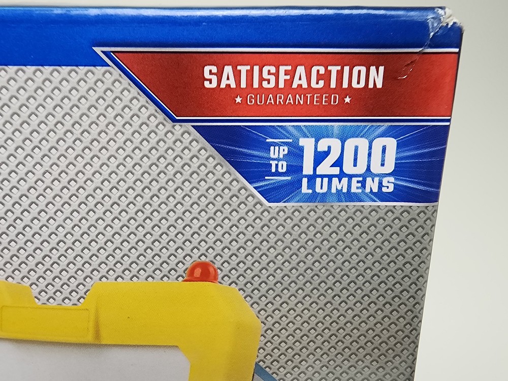 JOBSMART 1200 Lumen LED Mini AC Work Light Rotatable Foldable Bracket IP65