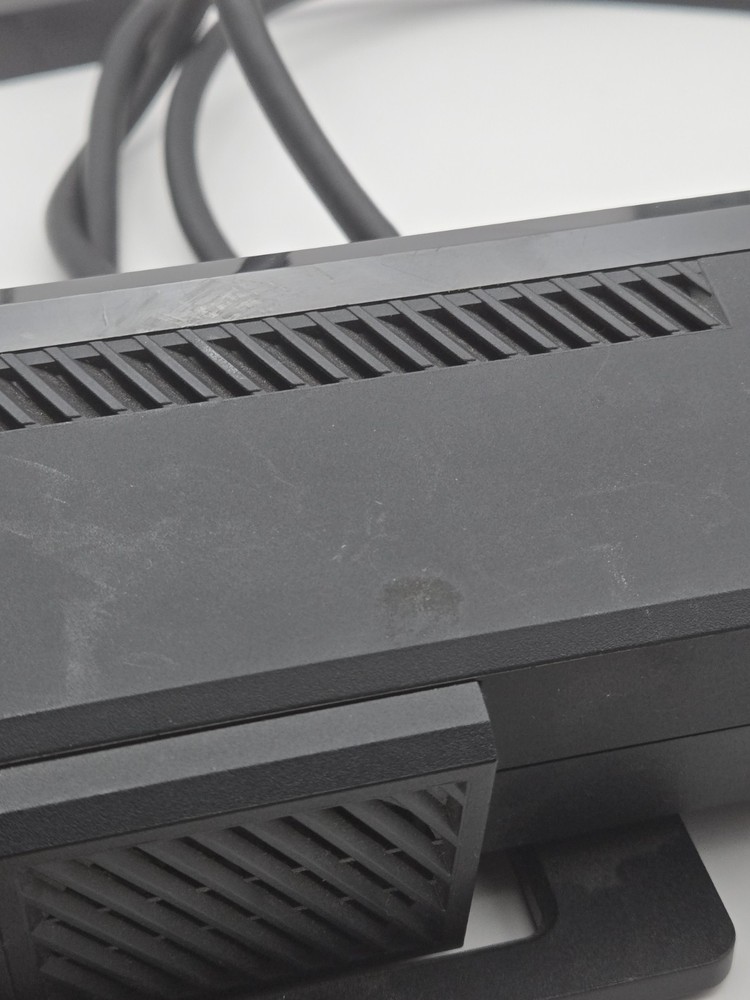 Microsoft Xbox One Kinect Camera Motion Sensor Bar Model 1520 (UNTESTED) SEE PIC