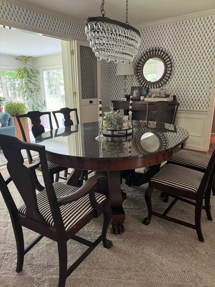 Berkey & Gay Mahagony 8 Piece Dining Set