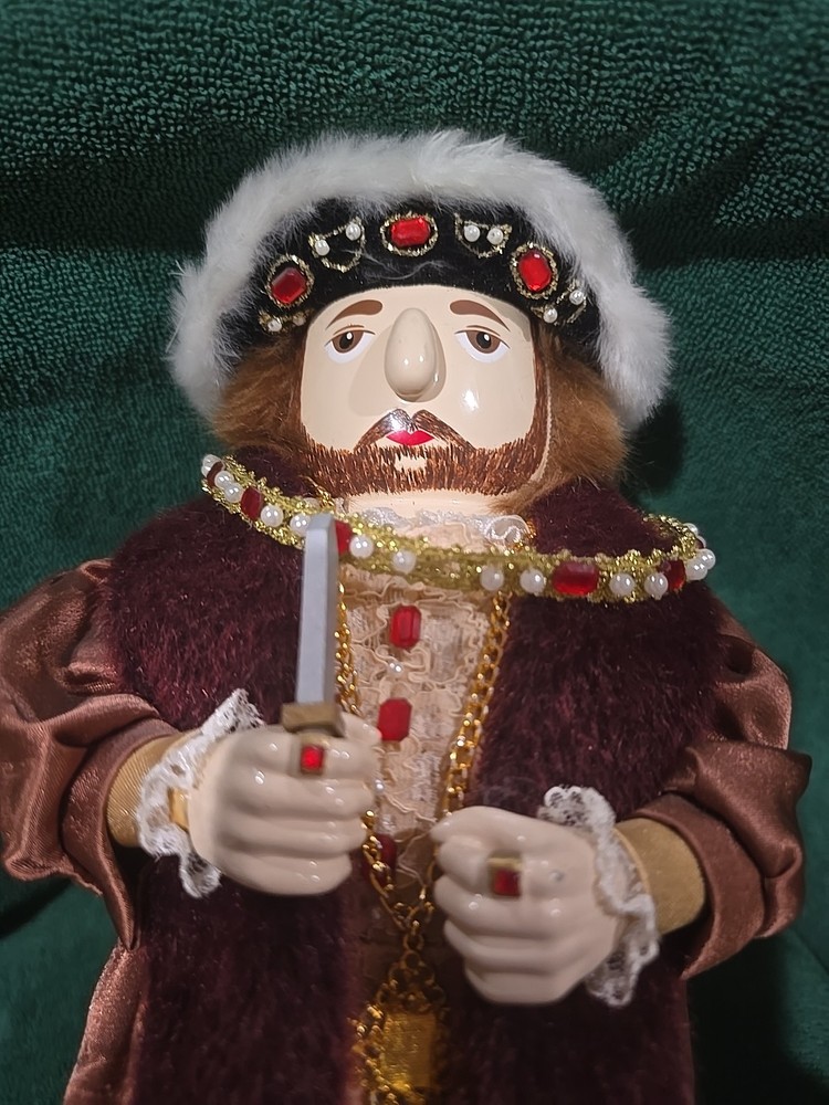 Vintage Henry The Eighth Nutcracker 2005 Nutcracker Village 14”tall