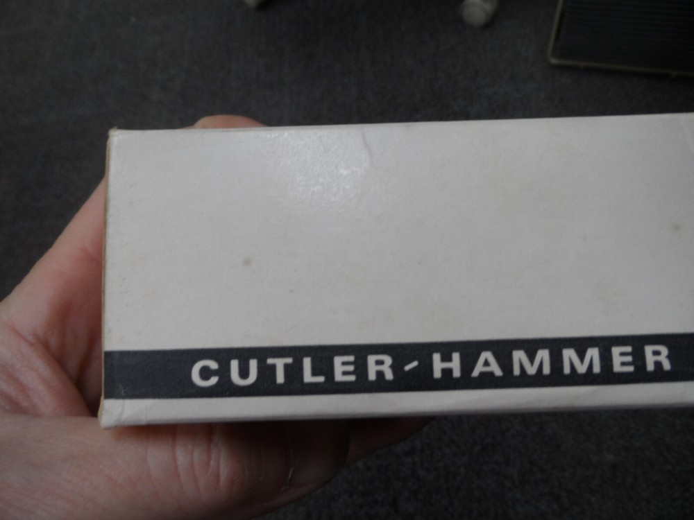 CUTLER HAMMER TIME DELAY RELAY 7080 K27