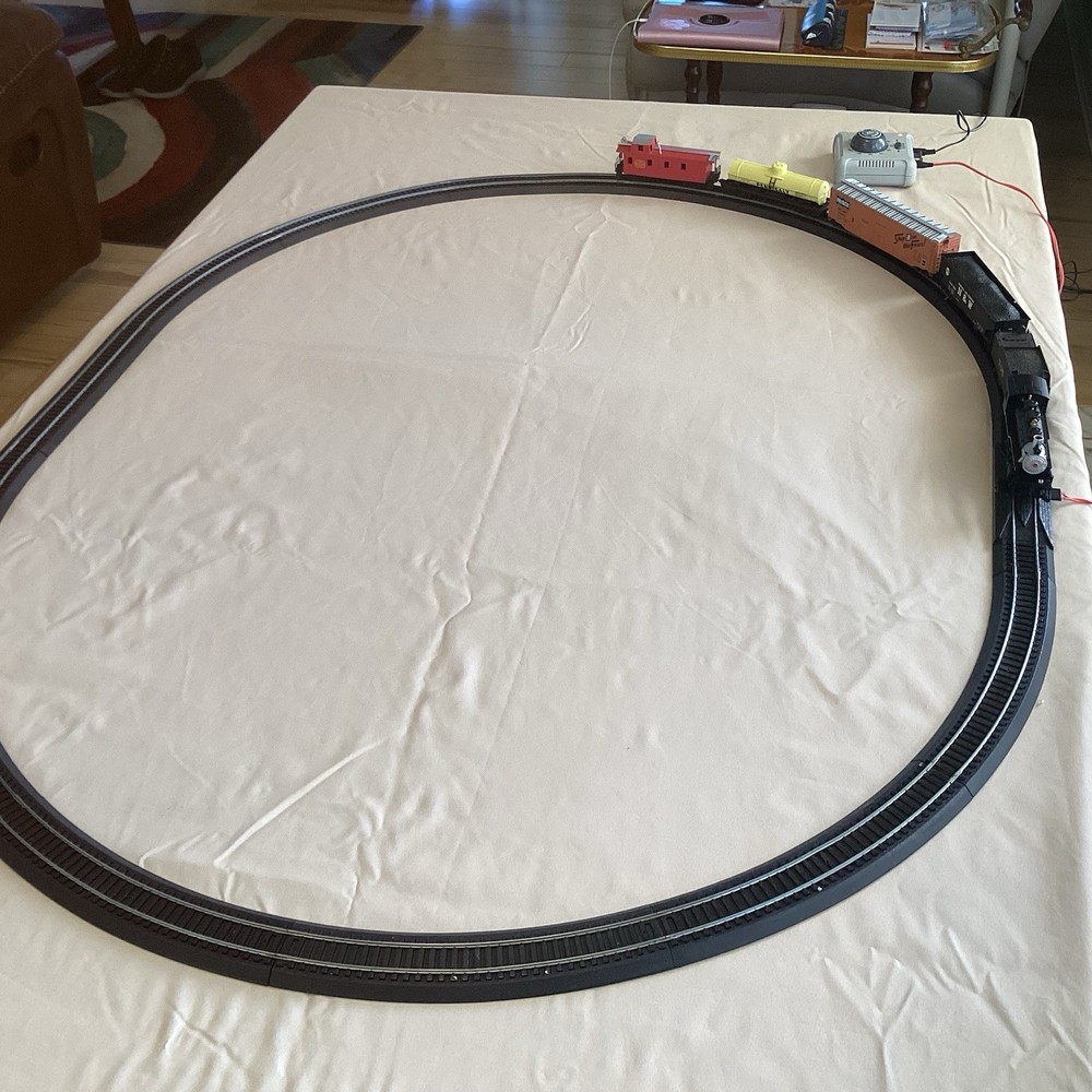 Bachmann EZ Track HO-Scale Model Train Set