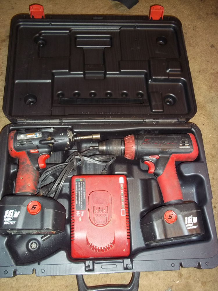 Snap-On 18 Volt Drill & Impact Kit in Case