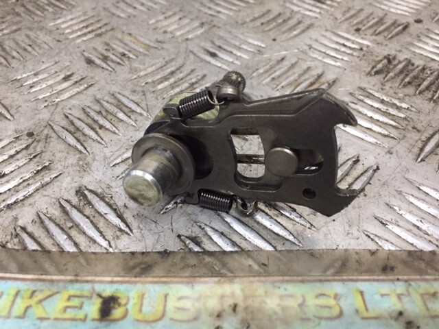 KAWASAKI ZX9 B gear selector shaft