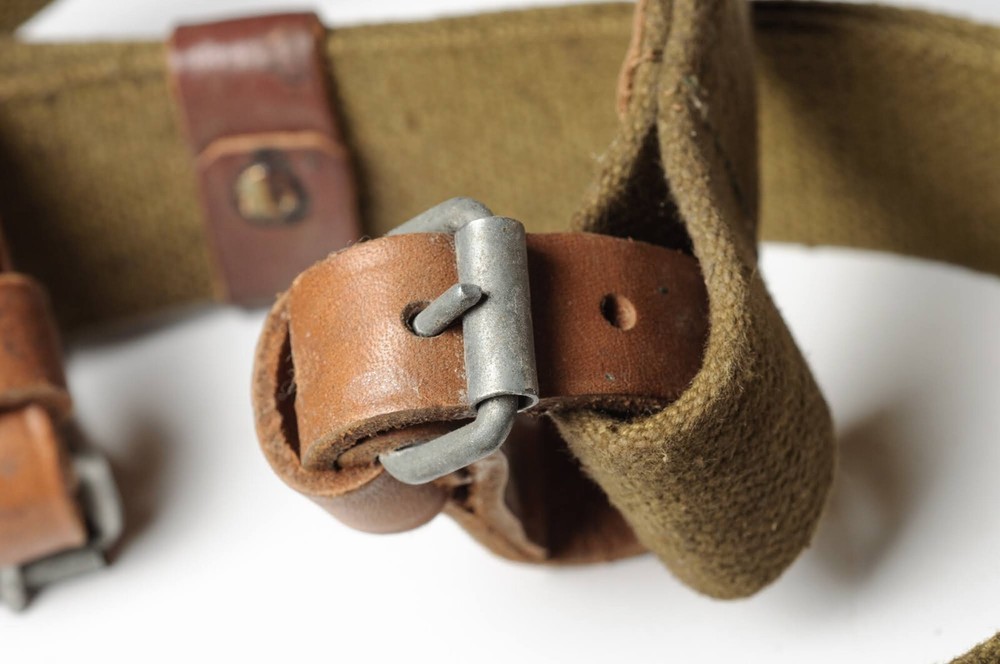 Army adjustable webbing belt for reenactment