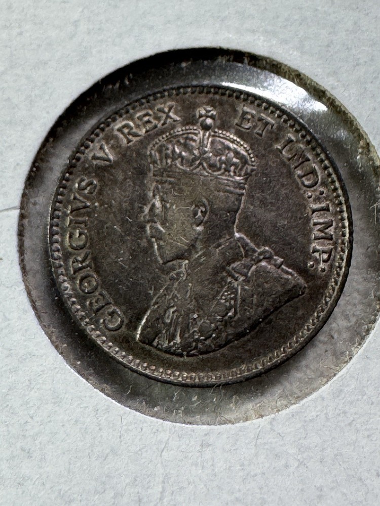 1911 Canada 5 Cents Small Silver Coin