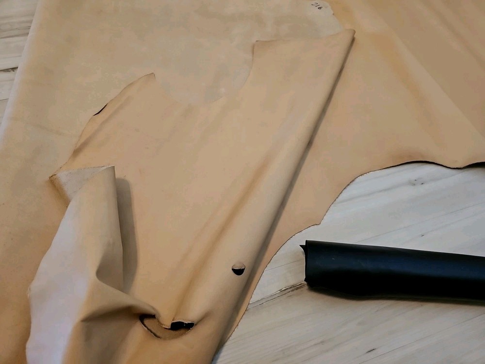 2oz LIGHT TAN LEATHER HIDE LINER SEMI SMOOTH GRAIN SOFT PANEL,SHEET,SQUARE 21+s