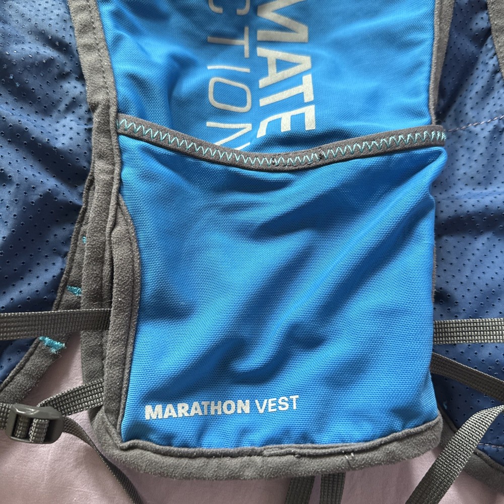 Ultimate Direction Blue Highland Vest Pack Size M/L Hydration