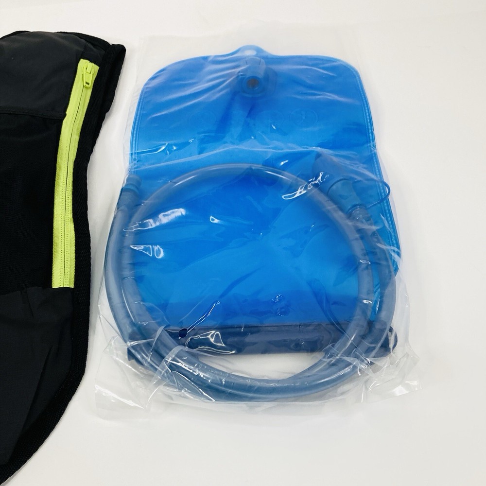 Mubasel Gear Hydration Pack Backpack With 2L Bladder Black New