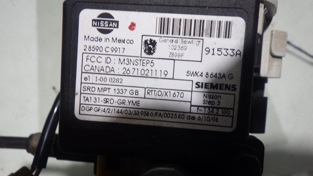 00 NISSAN MAXIMA Ignition W/Key