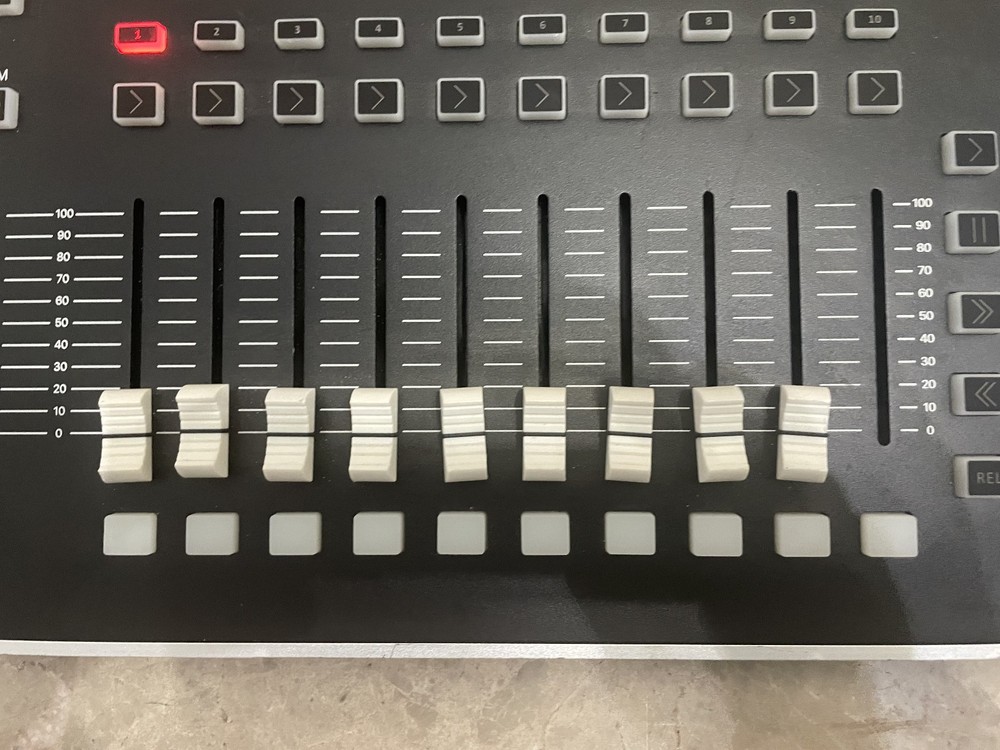 AS-IS LightShark LS-1 Lighting Controller 8-Universe Lighting Console