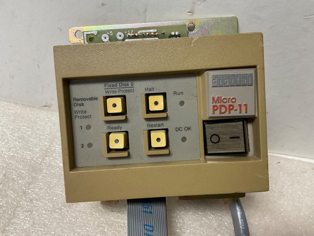 DEC Digital Equipment 70-20695-01 Micro PDP-11 4 button Control Panel 2 cables