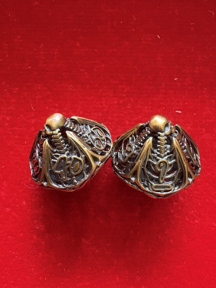 Hollow 7 Pc Metal Dice Skeleton Bronze