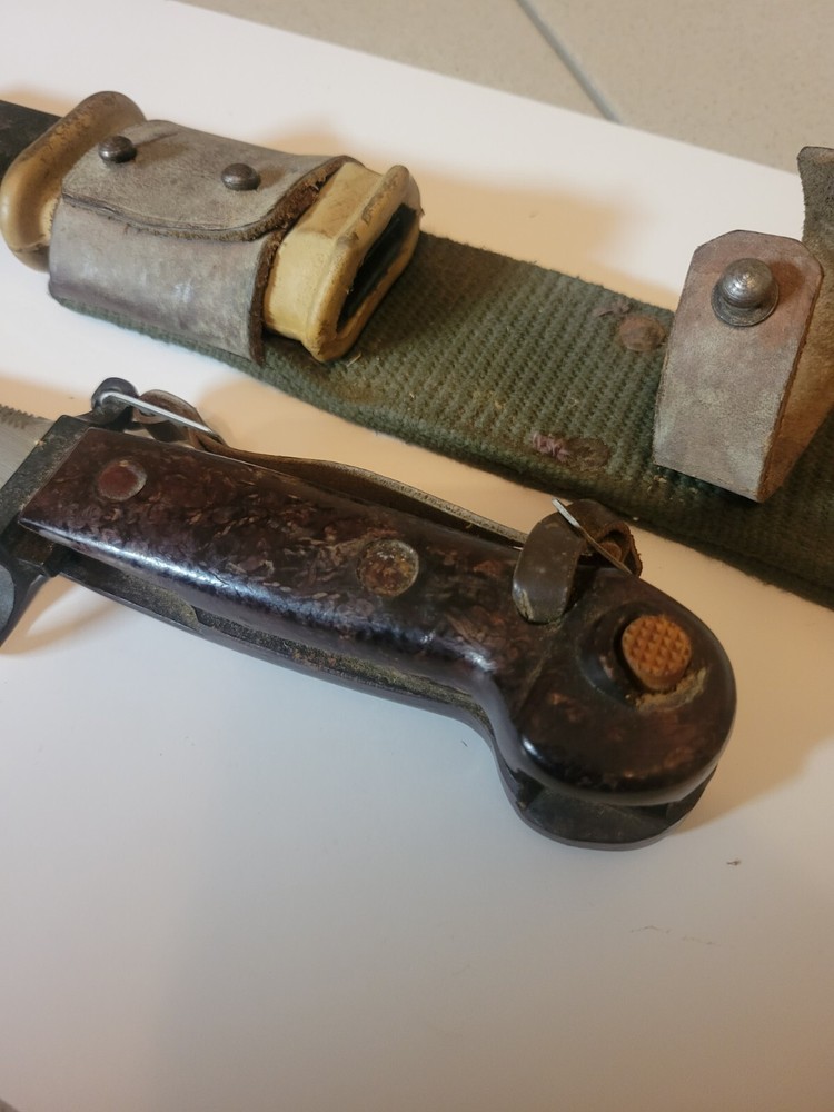 Romanian Bakelite Wirecutter Bayonet & Scabbard Type l Complete