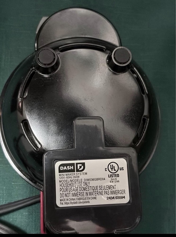 DASH Mini Waffle Maker With 4 Decorative Plates