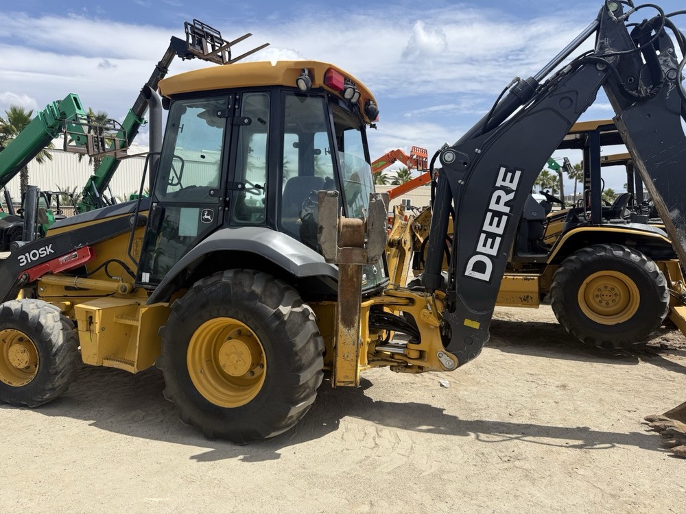 John Deere 310SK Backhoe