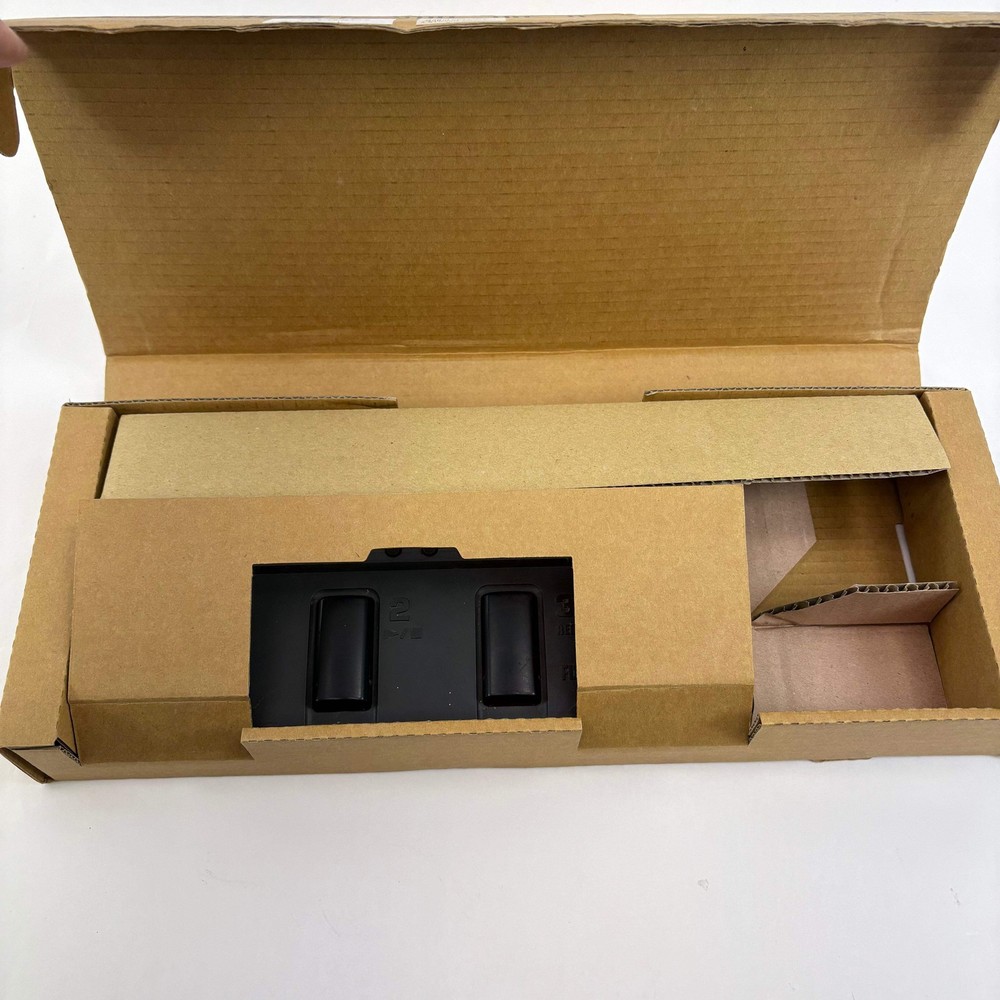 Broken Zoom Player 2100 Multi-Effects Guitar Processor /Gets No Power