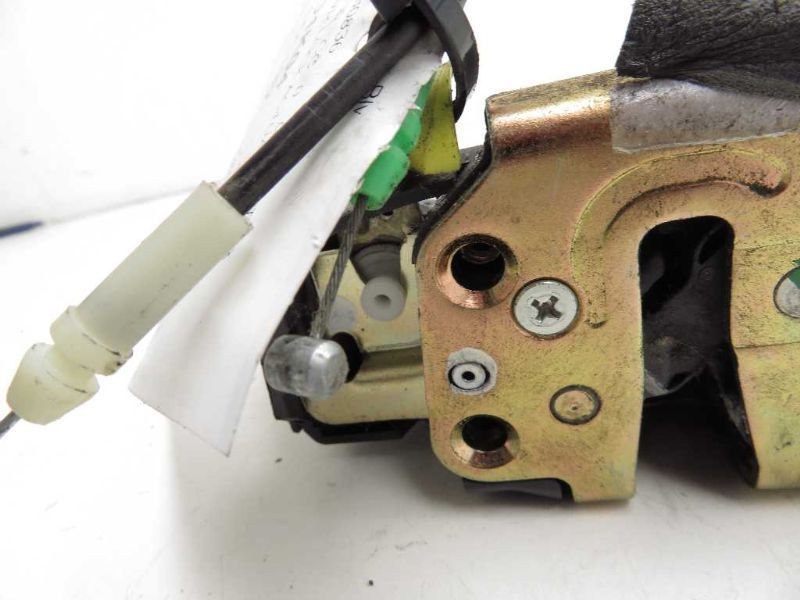 03-07 TOYOTA MATRIX DRIVER SIDE FRONT DOOR LOCK ACTUATOR ASSEMBLY