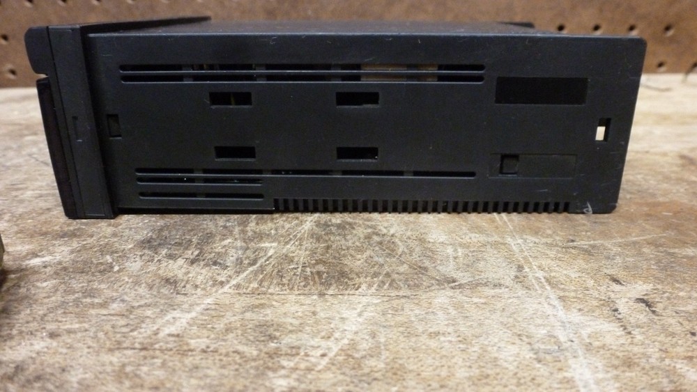 Omron K3NP-NB1A Frequency/Rate Meter *nice condition powers up* K3NPNB1A