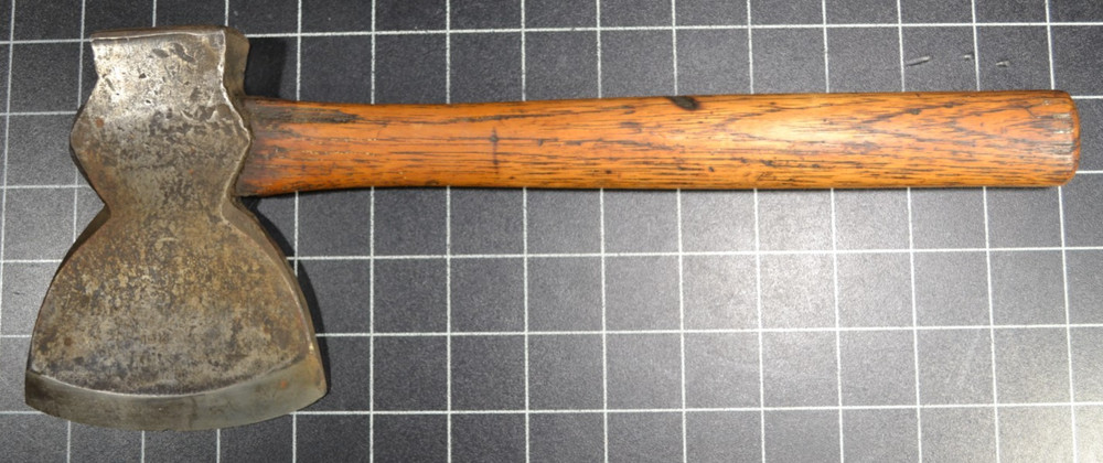 1914 HAND MADE - CAMP HATCHET