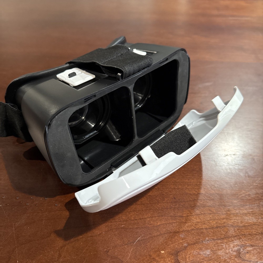 ONN VR Virtual Reality Smartphone Headset