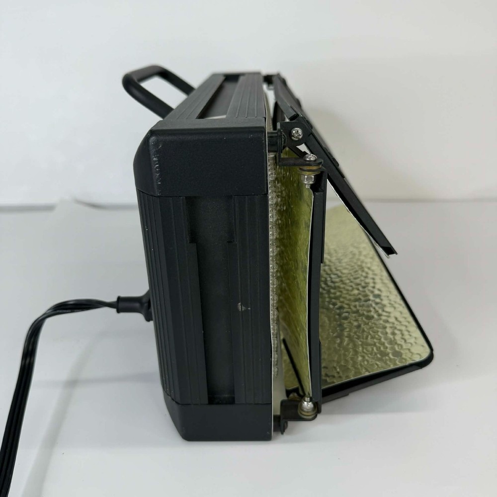 Fancier LED500 Continuous Video Light W/Reflector Barn Doors *TESTED*