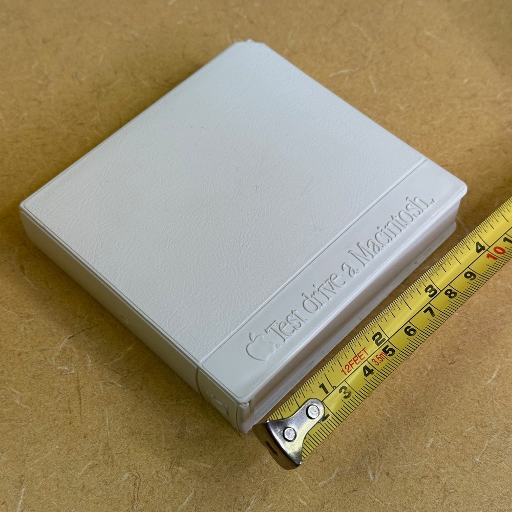 SELLER EXCLUSIVE _ "Test drive a Macintosh" disk box fr. 1984 Apple test program