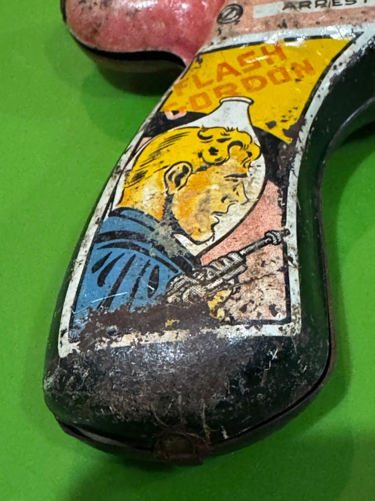 Flash Gordon Tin Lithographed Arresting Ray Gun King Features Synd