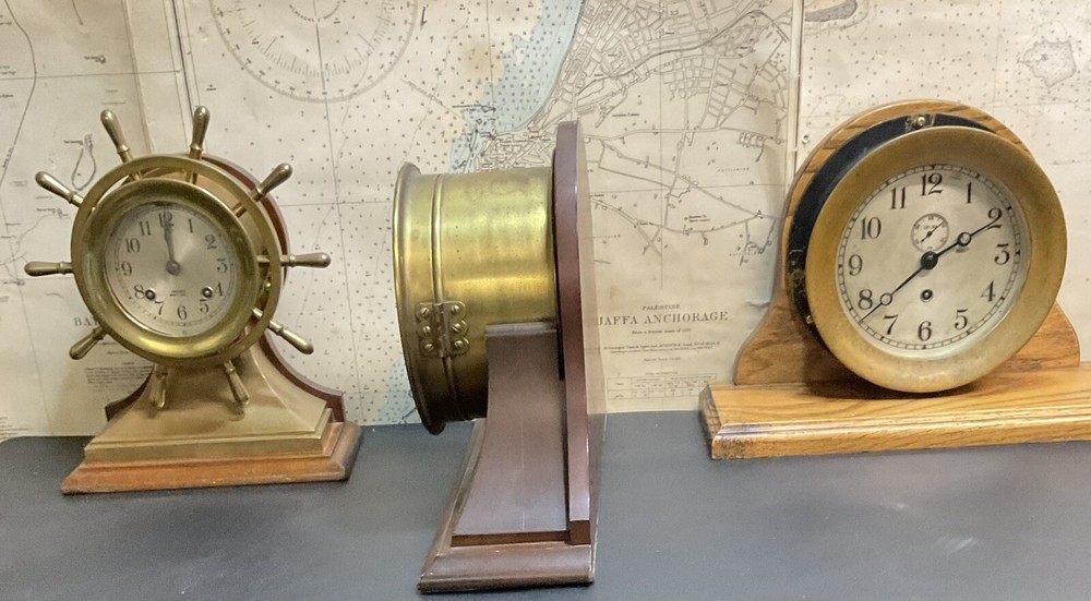 SETH THOMAS NAVY BOAT / SHIPS CLOCK WW2 On Plinth 5.5” Face