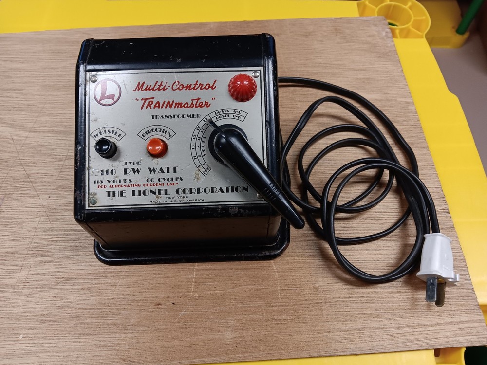 Working Lionel Multi-Control TRAINmaster Transformer Type RW 110 Watts