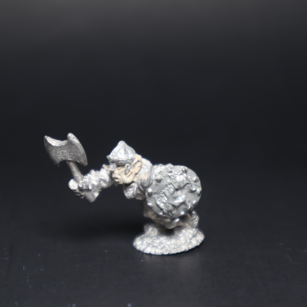 Orcs and Goblins, Citadel FF21, Goblin w. Axe , Games Workshop