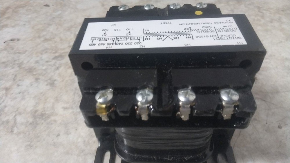 Square D 9070T75D14 208VAC Input 24VAC Output 75VA Control Transformer