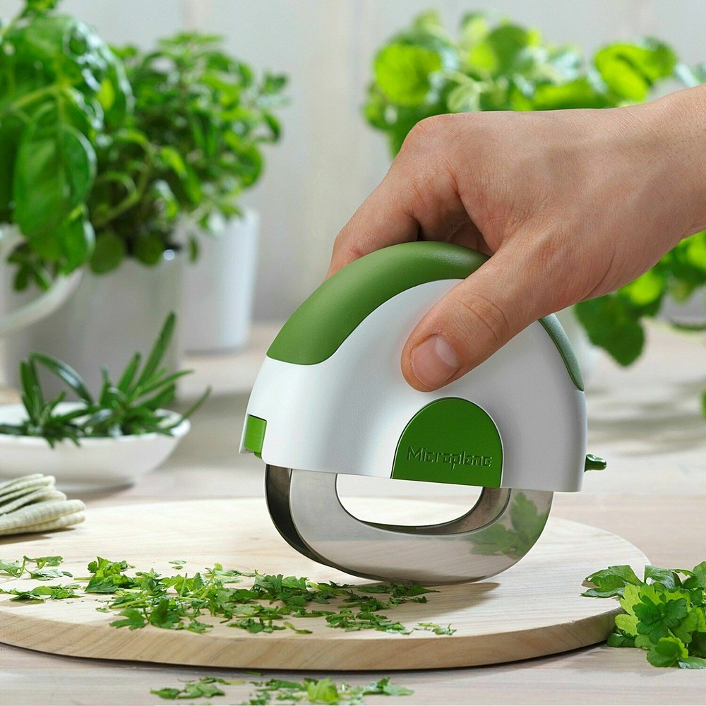 Microplane Herb & Salad Chopper, White & Green. New