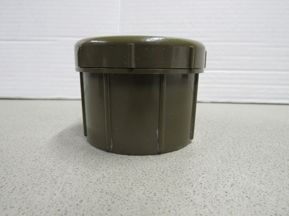 US Military Cold Climate Survival Kit Match Container Case Strike Anywhere NOS