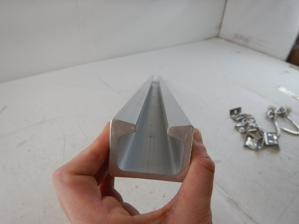 Byson 1M, Meating Hanging Sliding Rail System